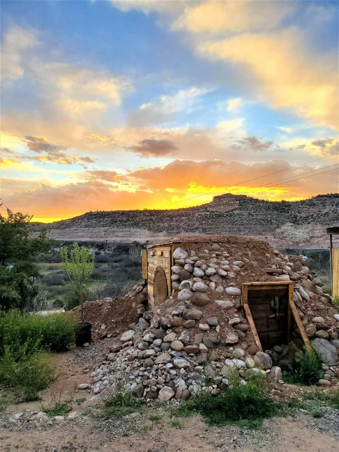 Cave, Yurt, Bubble And Other Glamping Adventures Hotel Sedona Exterior photo